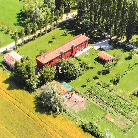 2 Bedroom Awesome Home In Taglio Di Po Ro Porto Viro Zewnętrze zdjęcie