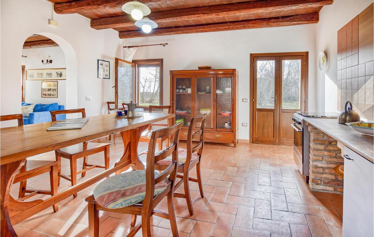 2 Bedroom Awesome Home In Taglio Di Po Ro Porto Viro Zewnętrze zdjęcie
