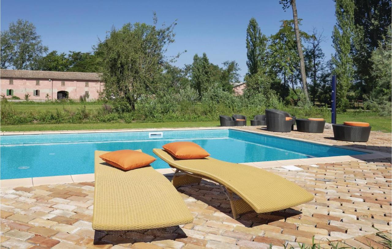 2 Bedroom Awesome Home In Taglio Di Po Ro Porto Viro Zewnętrze zdjęcie